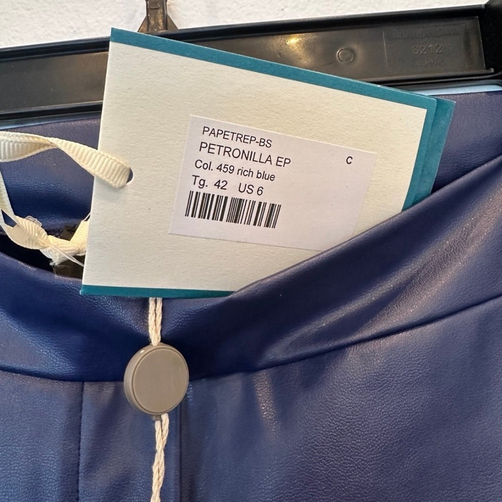Chiara Boni La Petite Robe Faux Leather Blue Navy pants women's size 6 BNWT - Picture 4 of 8